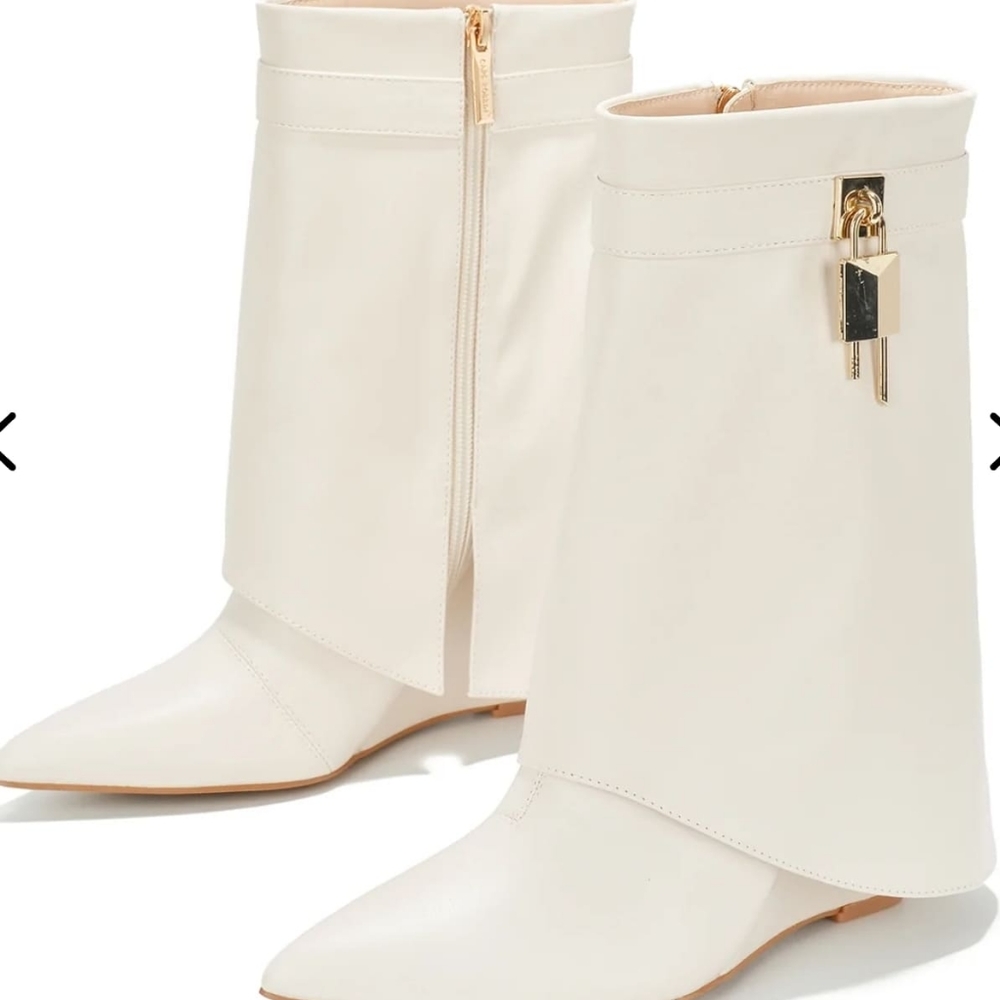 Shark Key Boots